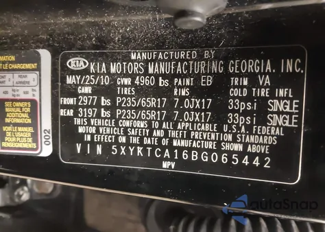 2011 Kia Sorento Lx z USA, uszkodzony, nr VIN 5XYKTCA16BG065442